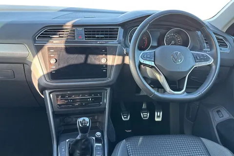 ML22HHF Volkswagen Tiguan 1.5 TSI Active 5dr **ELECTRIC TAILGATE** Thumbnail #13