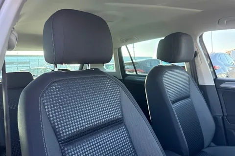 ML22HHF Volkswagen Tiguan 1.5 TSI Active 5dr **ELECTRIC TAILGATE** Thumbnail #21