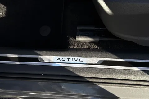 ML22HHF Volkswagen Tiguan 1.5 TSI Active 5dr **ELECTRIC TAILGATE** Thumbnail #31