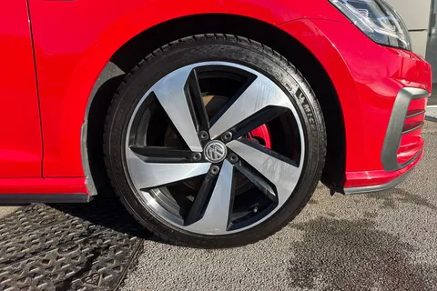 10 of 62 for VOLKSWAGEN GOLF 2.0 TSI GTI 5dr