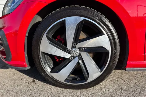 11 of 62 for VOLKSWAGEN GOLF 2.0 TSI GTI 5dr