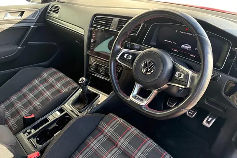 13 of 62 for VOLKSWAGEN GOLF 2.0 TSI GTI 5dr