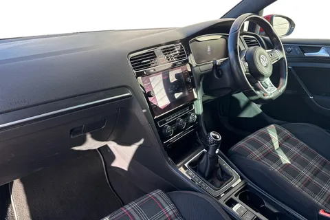 14 of 62 for VOLKSWAGEN GOLF 2.0 TSI GTI 5dr