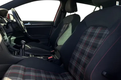 15 of 62 for VOLKSWAGEN GOLF 2.0 TSI GTI 5dr