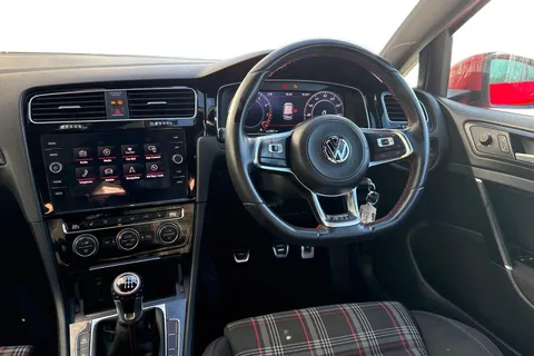 17 of 62 for VOLKSWAGEN GOLF 2.0 TSI GTI 5dr