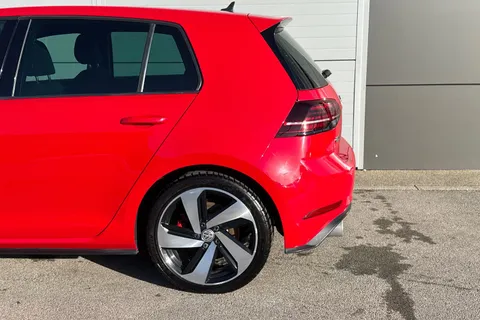 35 of 62 for VOLKSWAGEN GOLF 2.0 TSI GTI 5dr