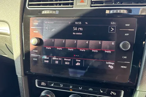 42 of 62 for VOLKSWAGEN GOLF 2.0 TSI GTI 5dr