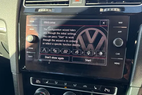 43 of 62 for VOLKSWAGEN GOLF 2.0 TSI GTI 5dr