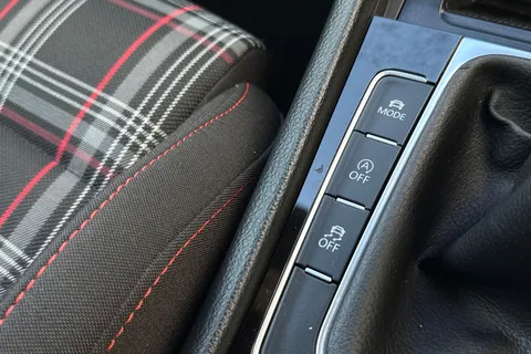 54 of 62 for VOLKSWAGEN GOLF 2.0 TSI GTI 5dr