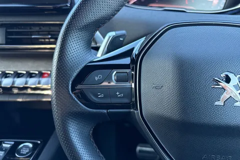 KS23CEN PEUGEOT 3008 1.2 PureTech GT EAT Euro 6 (s/s) 5dr Thumbnail #40