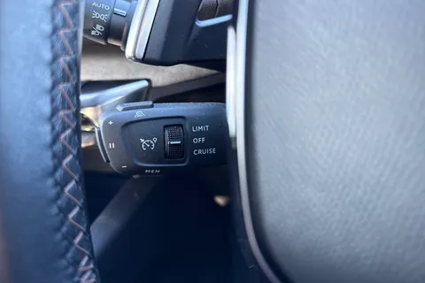 KS23CEN PEUGEOT 3008 1.2 PureTech GT EAT Euro 6 (s/s) 5dr Thumbnail #42