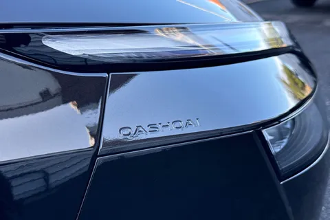 DV72JCZ Nissan Qashqai 1.3 DIG-T MHEV Acenta Premium Euro 6 (s/s) 5dr Thumbnail #33