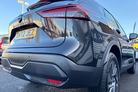 DV72JCZ Nissan Qashqai 1.3 DIG-T MHEV Acenta Premium Euro 6 (s/s) 5dr Thumbnail #34