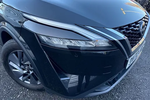 DV72JCZ Nissan Qashqai 1.3 DIG-T MHEV Acenta Premium Euro 6 (s/s) 5dr Thumbnail #48