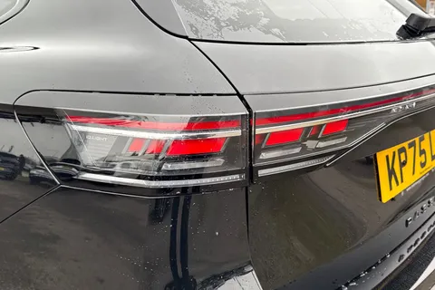 KP75LNM Volkswagen Passat 1.5 eTSI R-Line 5dr DSG Thumbnail #7