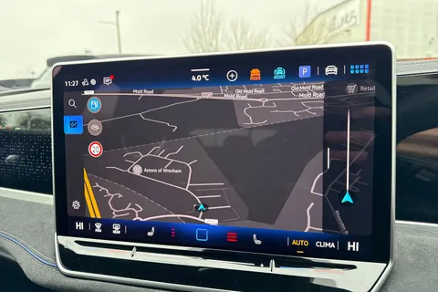 KP75LNM Volkswagen Passat 1.5 eTSI R-Line 5dr DSG Thumbnail #16