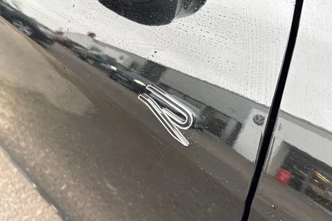 KP75LNM Volkswagen Passat 1.5 eTSI R-Line 5dr DSG Thumbnail #27