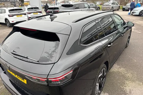 KP75LNM Volkswagen Passat 1.5 eTSI R-Line 5dr DSG Thumbnail #30