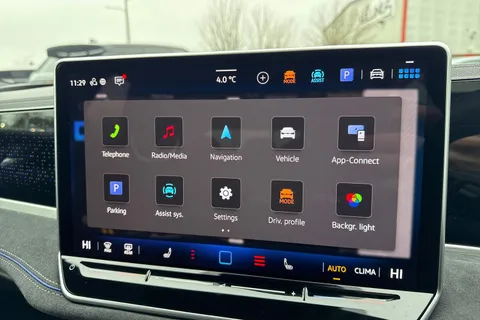 KP75LNM Volkswagen Passat 1.5 eTSI R-Line 5dr DSG Thumbnail #46