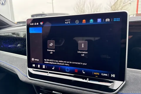 KP75LNM Volkswagen Passat 1.5 eTSI R-Line 5dr DSG Thumbnail #47