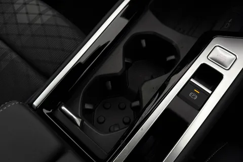 KP75LNM Volkswagen Passat 1.5 eTSI R-Line 5dr DSG Thumbnail #52