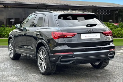LS75YLT Audi Q3 Black Edition 35 TFSI 150 PS S tronic Thumbnail #3