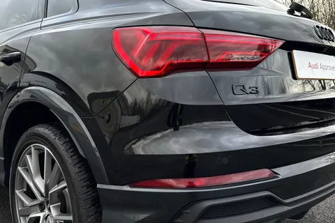 LS75YLT Audi Q3 Black Edition 35 TFSI 150 PS S tronic Thumbnail #8