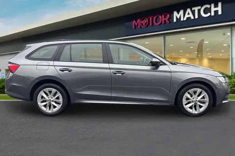 3 of 48 for SKODA OCTAVIA 1.4 TSI iV SE Technology DSG 5dr