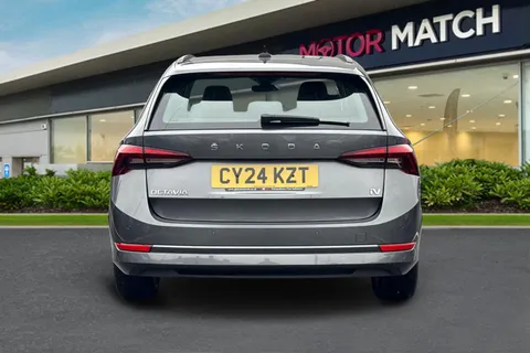 4 of 48 for SKODA OCTAVIA 1.4 TSI iV SE Technology DSG 5dr