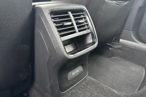 24 of 48 for SKODA OCTAVIA 1.4 TSI iV SE Technology DSG 5dr