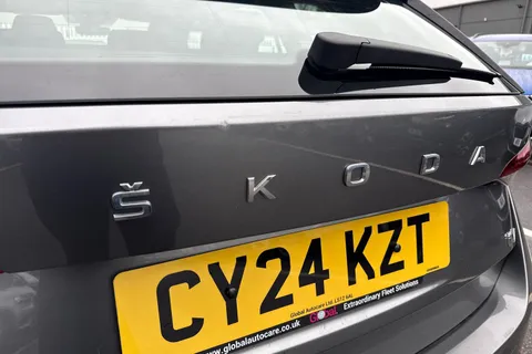 26 of 48 for SKODA OCTAVIA 1.4 TSI iV SE Technology DSG 5dr