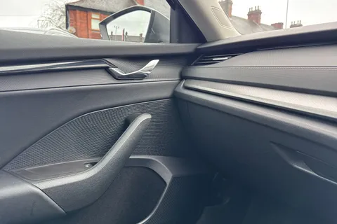 42 of 48 for SKODA OCTAVIA 1.4 TSI iV SE Technology DSG 5dr