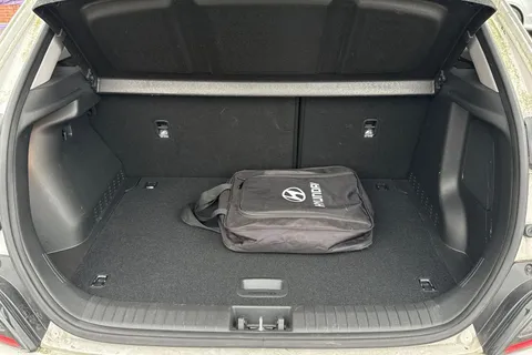 8 of 53 for HYUNDAI KONA 150kW Premium 64kWh 5dr Auto