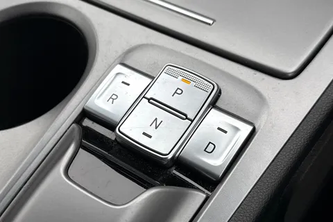 21 of 53 for HYUNDAI KONA 150kW Premium 64kWh 5dr Auto