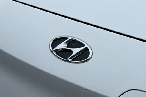 26 of 53 for HYUNDAI KONA 150kW Premium 64kWh 5dr Auto