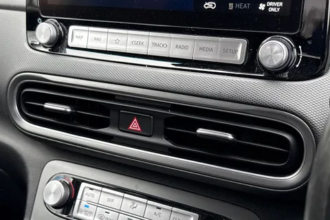 34 of 53 for HYUNDAI KONA 150kW Premium 64kWh 5dr Auto