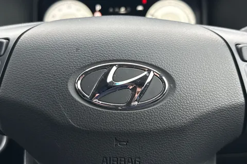 35 of 53 for HYUNDAI KONA 150kW Premium 64kWh 5dr Auto