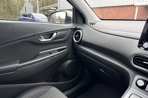 42 of 53 for HYUNDAI KONA 150kW Premium 64kWh 5dr Auto