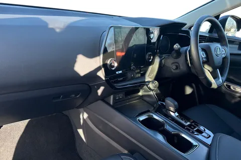 AK74KZT Lexus Nx 2.5 350h E-CVT FWD Euro 6 (s/s) 5dr Thumbnail #16