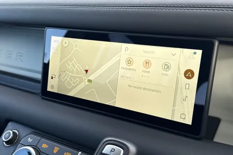 KT73NYG Land Rover Defender 110 3.0 D300 X-Dynamic SE 5dr Thumbnail #13