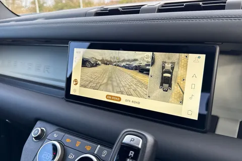 KT73NYG Land Rover Defender 110 3.0 D300 X-Dynamic SE 5dr Thumbnail #14