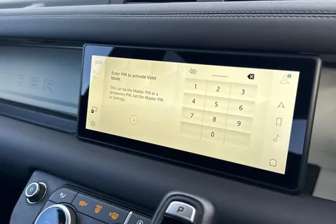 KT73NYG Land Rover Defender 110 3.0 D300 X-Dynamic SE 5dr Thumbnail #38