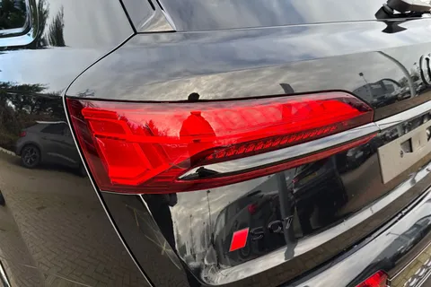  Audi SQ7 4.0 TFSI V8 Black Edition Tiptronic quattro Euro 6 (s/s) 5dr Thumbnail #8