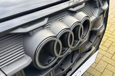  Audi SQ7 4.0 TFSI V8 Black Edition Tiptronic quattro Euro 6 (s/s) 5dr Thumbnail #25