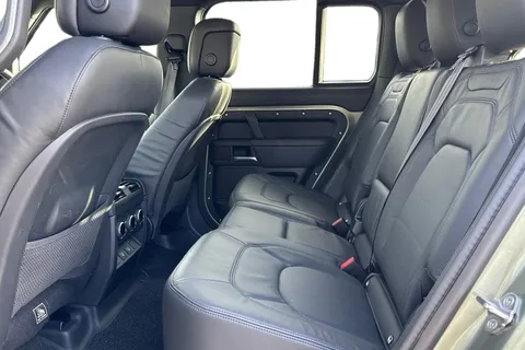 KT74UHS Land Rover Defender 110 3.0 D350 X-Dynamic HSE 5dr Thumbnail #5