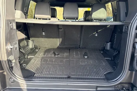KT74UHS Land Rover Defender 110 3.0 D350 X-Dynamic HSE 5dr Thumbnail #12