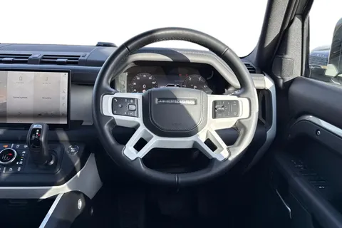 KT74UHS Land Rover Defender 110 3.0 D350 X-Dynamic HSE 5dr Thumbnail #17