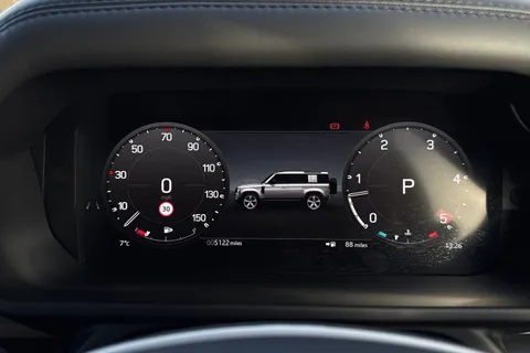 KT74UHS Land Rover Defender 110 3.0 D350 X-Dynamic HSE 5dr Thumbnail #18