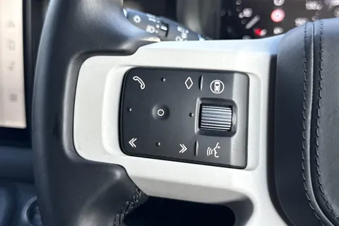 KT74UHS Land Rover Defender 110 3.0 D350 X-Dynamic HSE 5dr Thumbnail #35