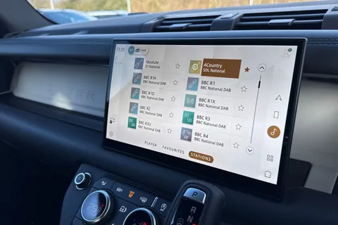 KT74UHS Land Rover Defender 110 3.0 D350 X-Dynamic HSE 5dr Thumbnail #36